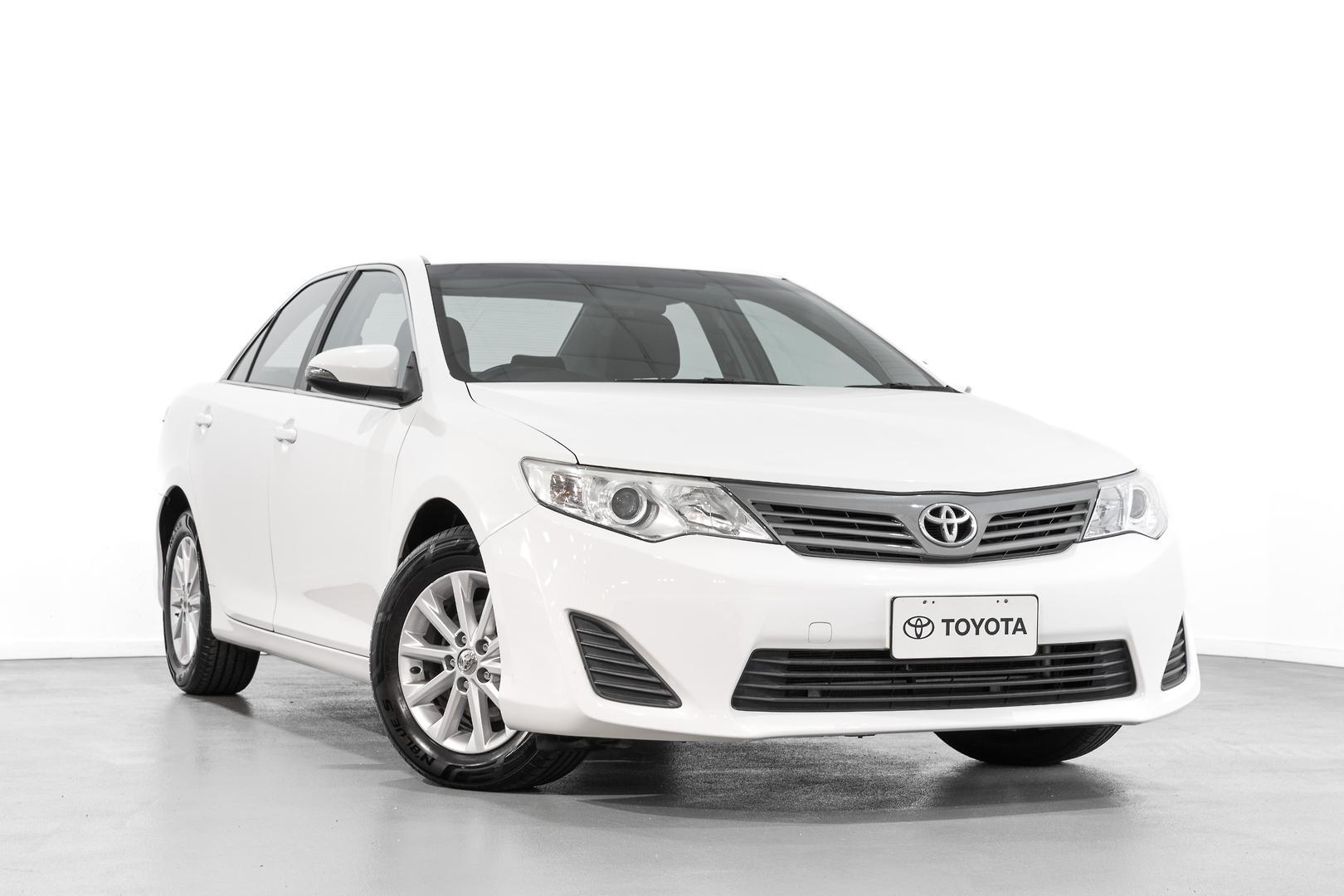 2015 Toyota Camry Altise in White