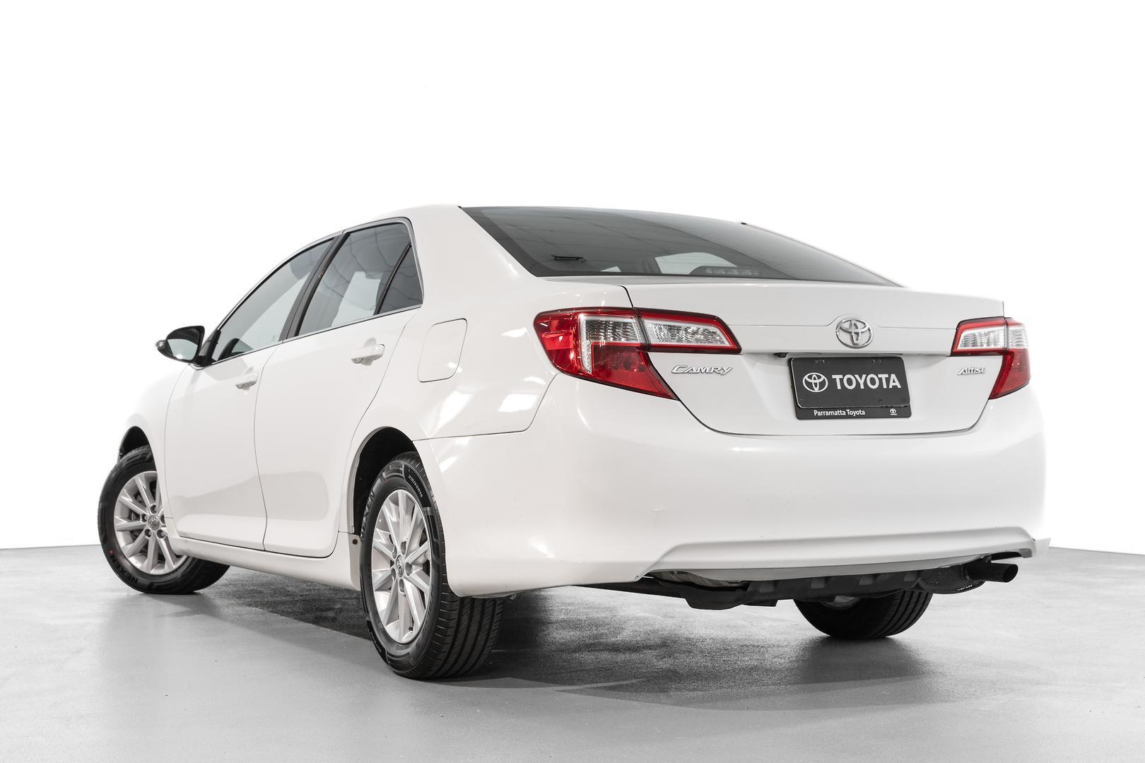 2015 Toyota Camry Altise in White