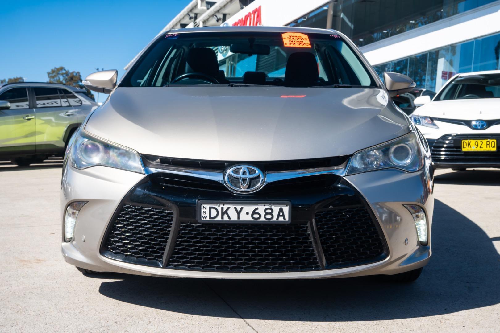 2016 Toyota Camry Atara S in Beige
