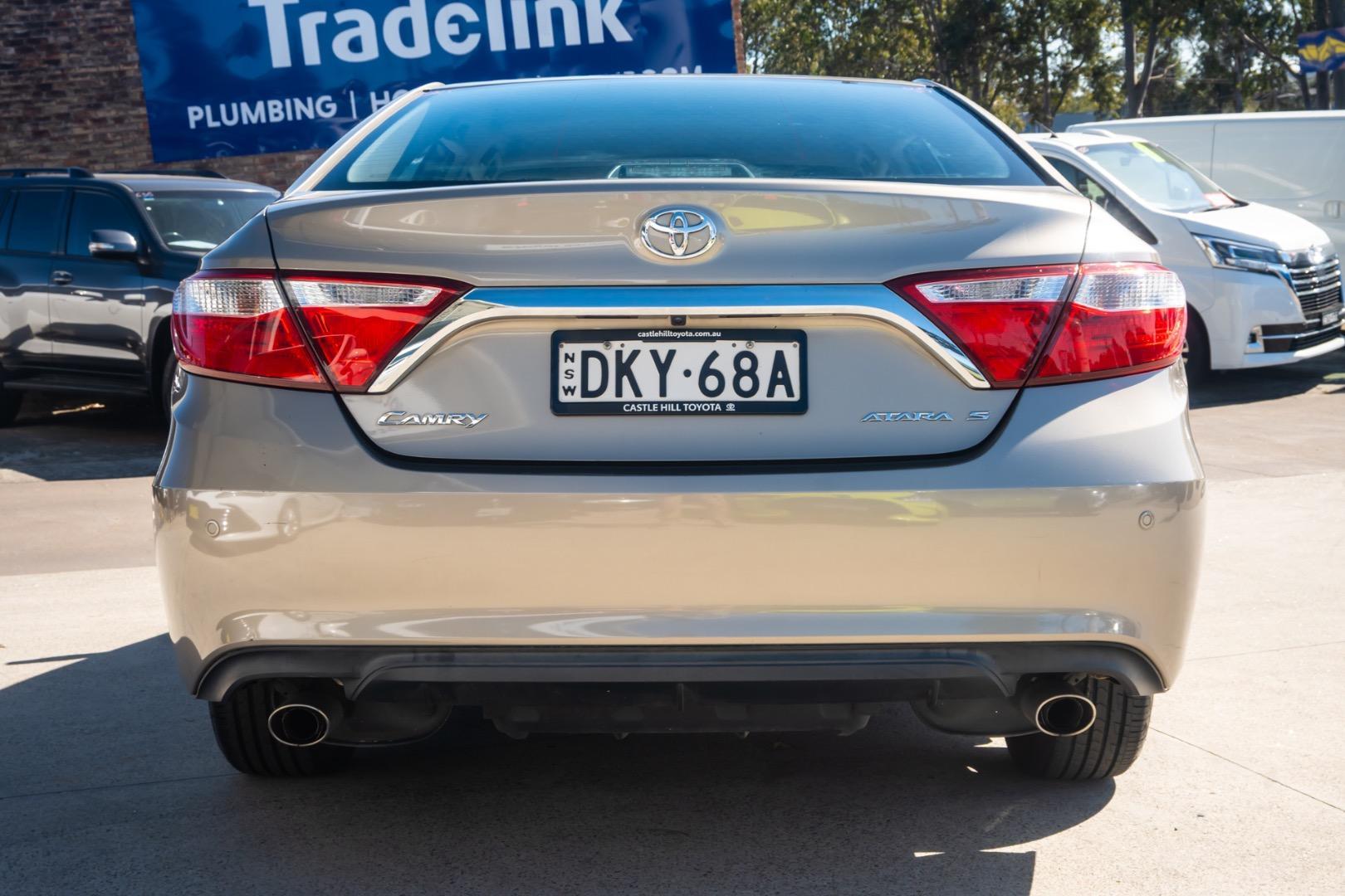 2016 Toyota Camry Atara S in Beige