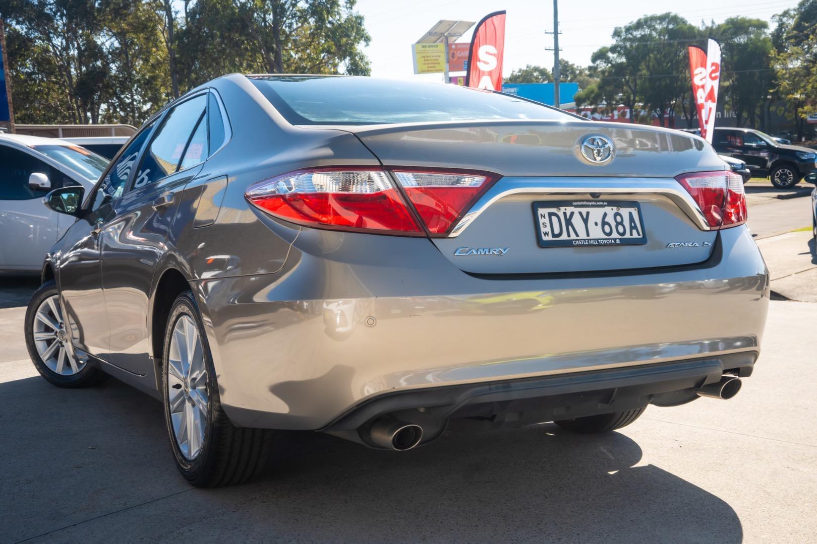 2016 Toyota Camry Atara S in Beige