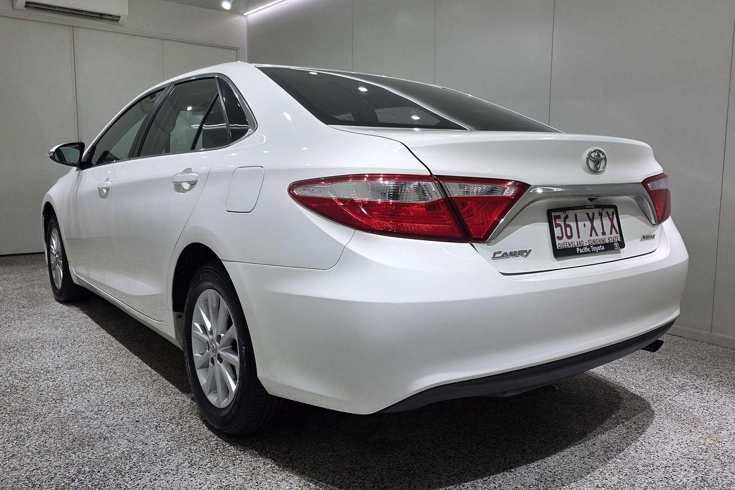 2016 Toyota Camry Altise in White