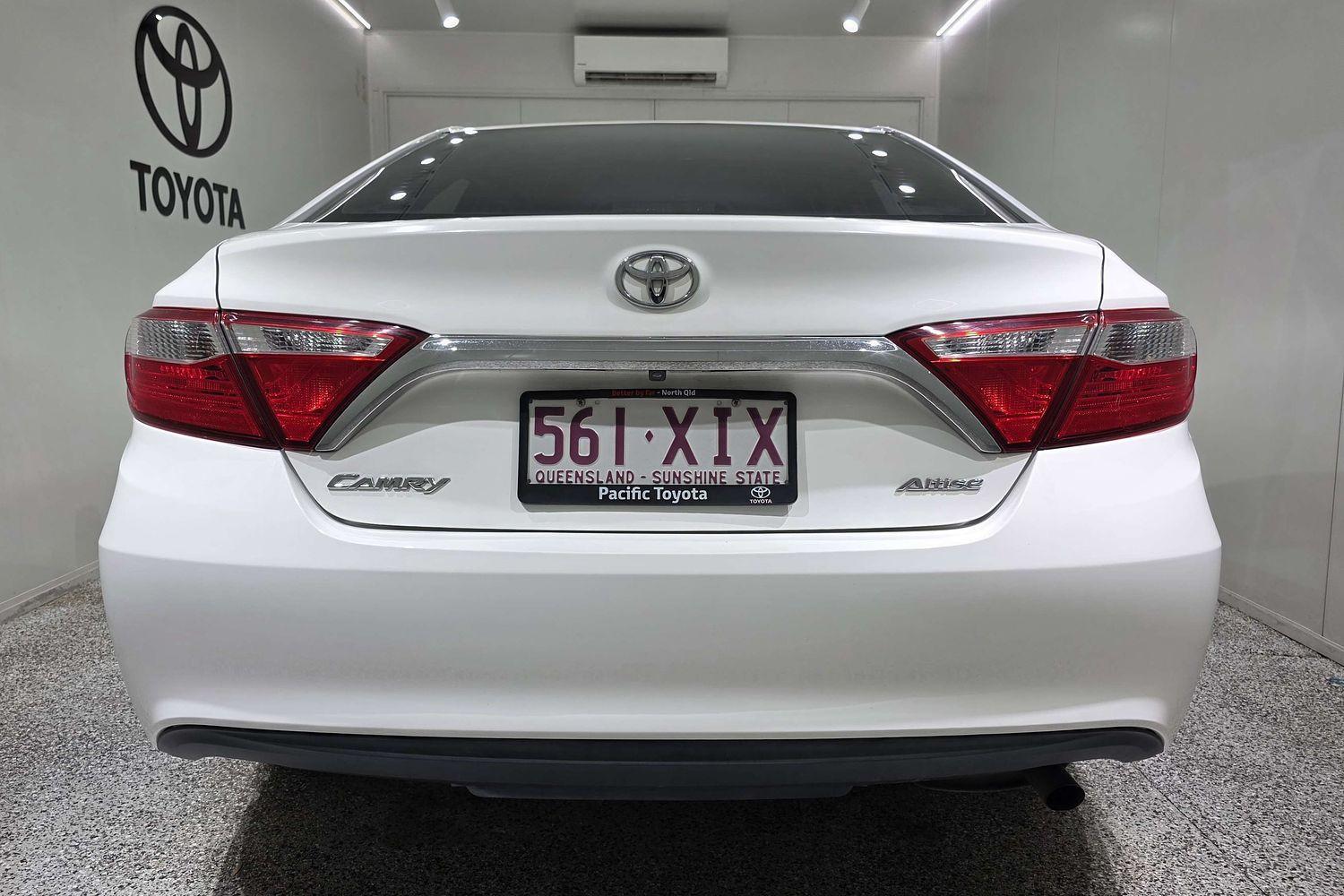 2016 Toyota Camry Altise in White