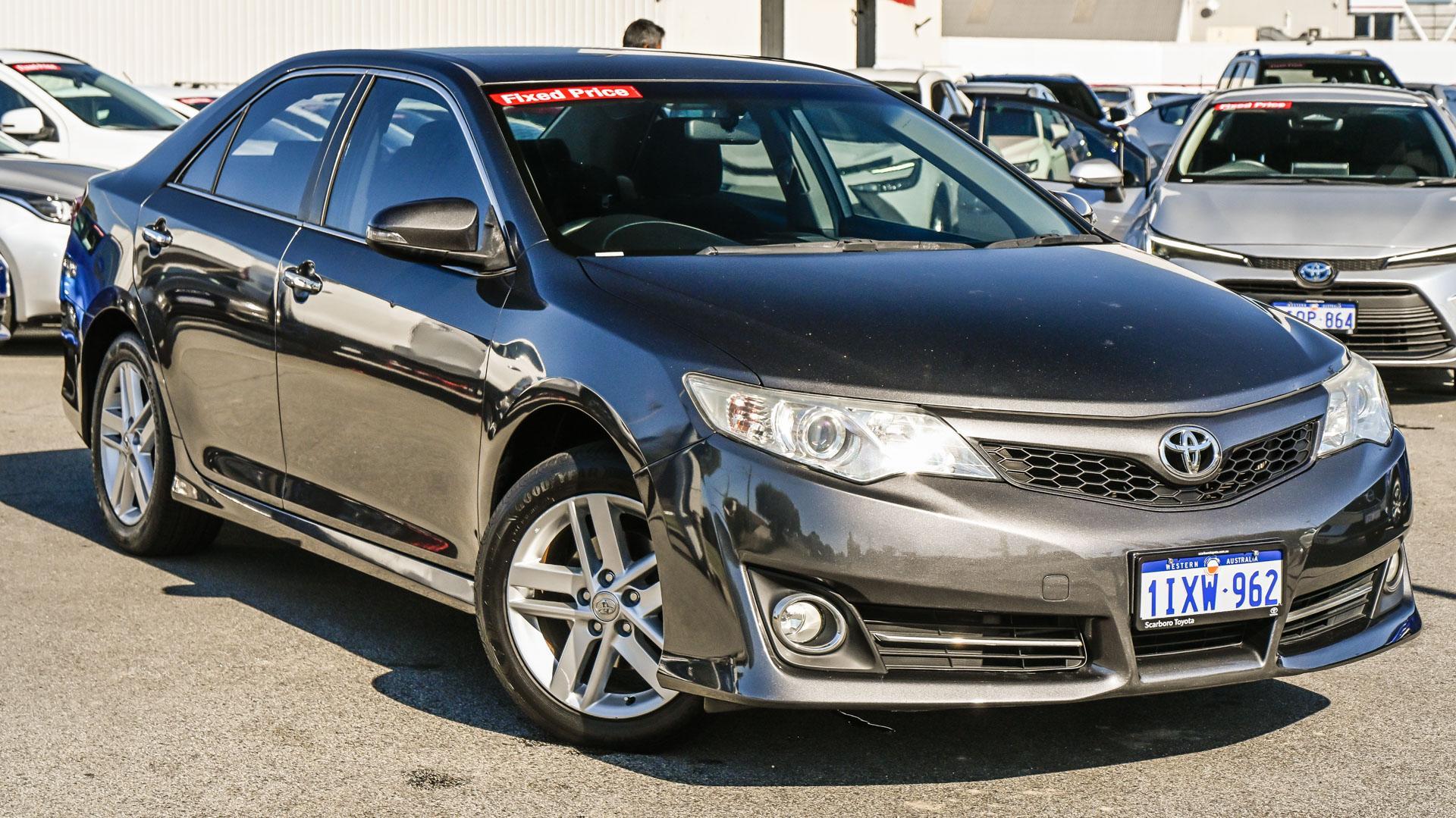 2013 Toyota Camry ATARA S in Silver