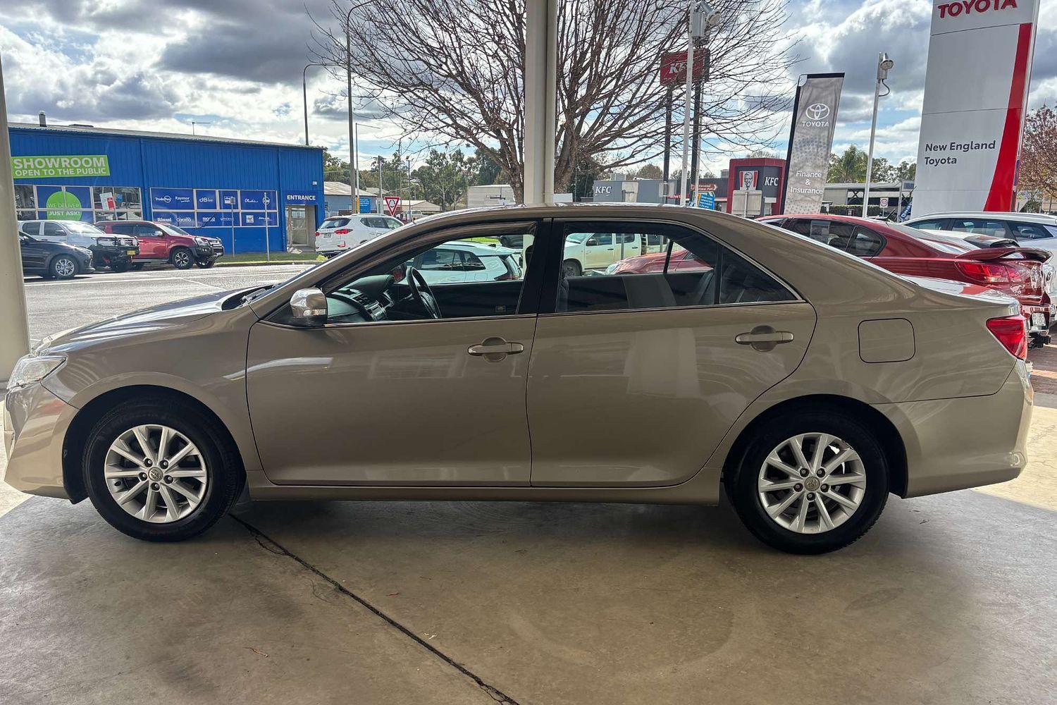 2011 Toyota Camry Altise in Beige