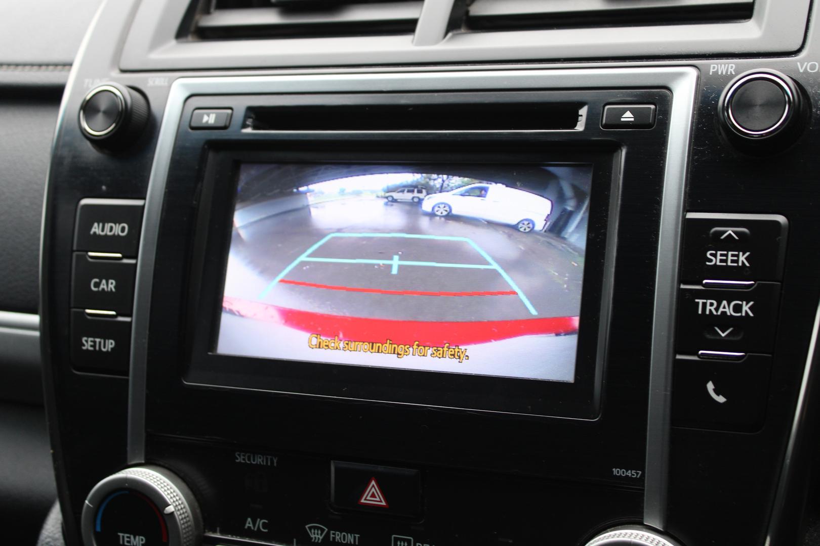 2015 Toyota Camry Altise in Red