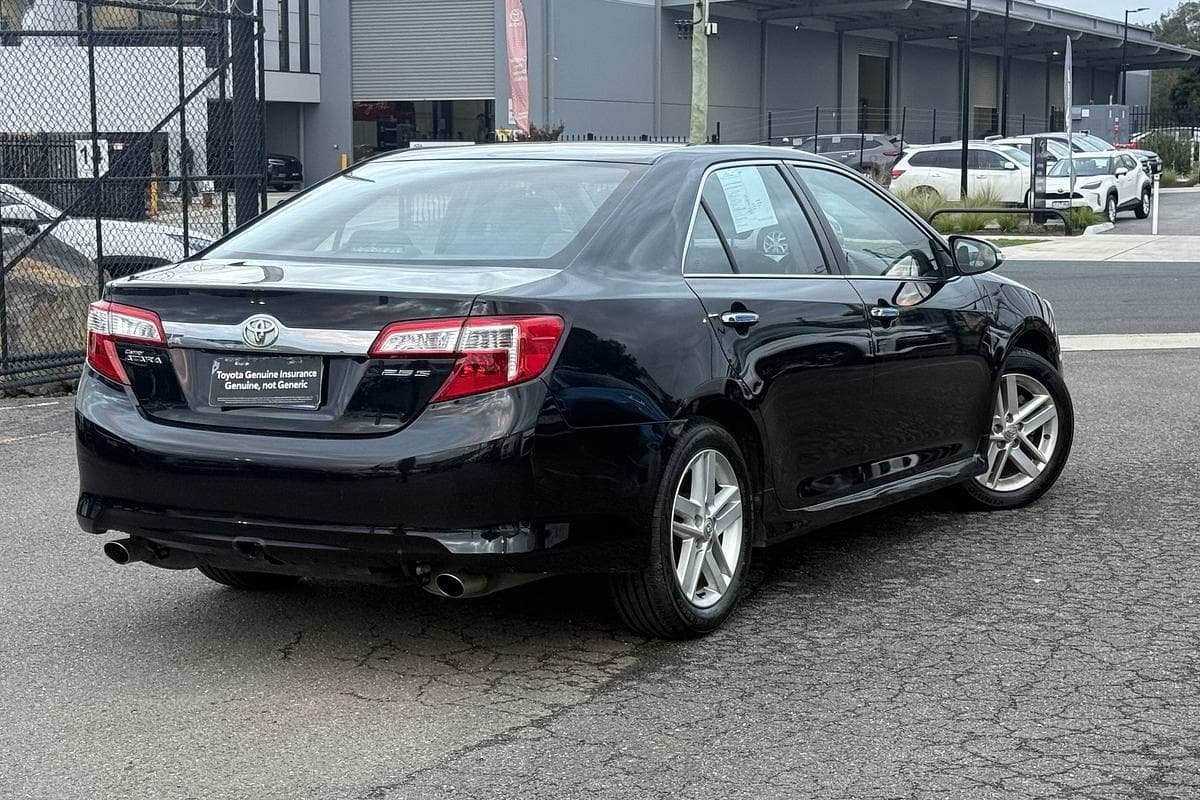 2011 Toyota Camry Atara S in Black