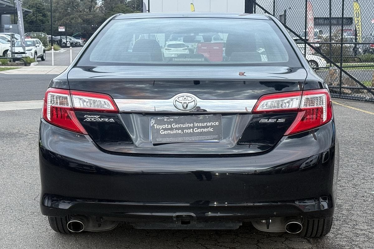 2011 Toyota Camry Atara S in Black