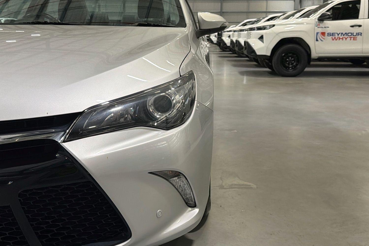 2016 Toyota Camry Atara SL in Silver