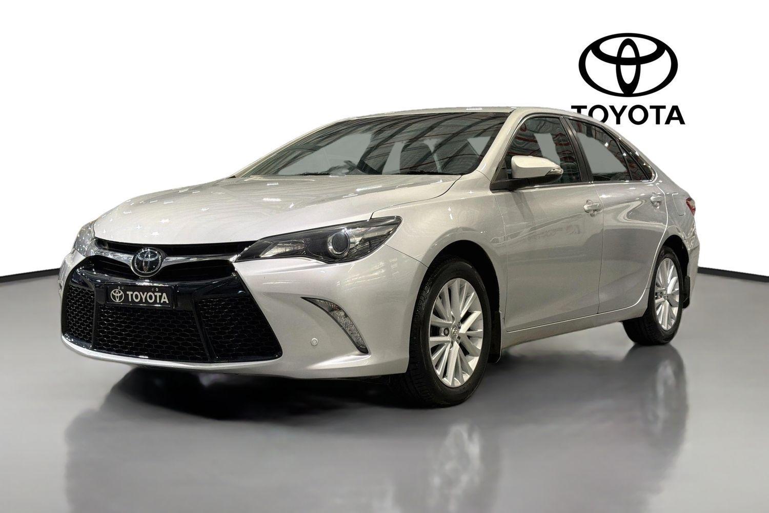 2016 Toyota Camry Atara SL in Silver