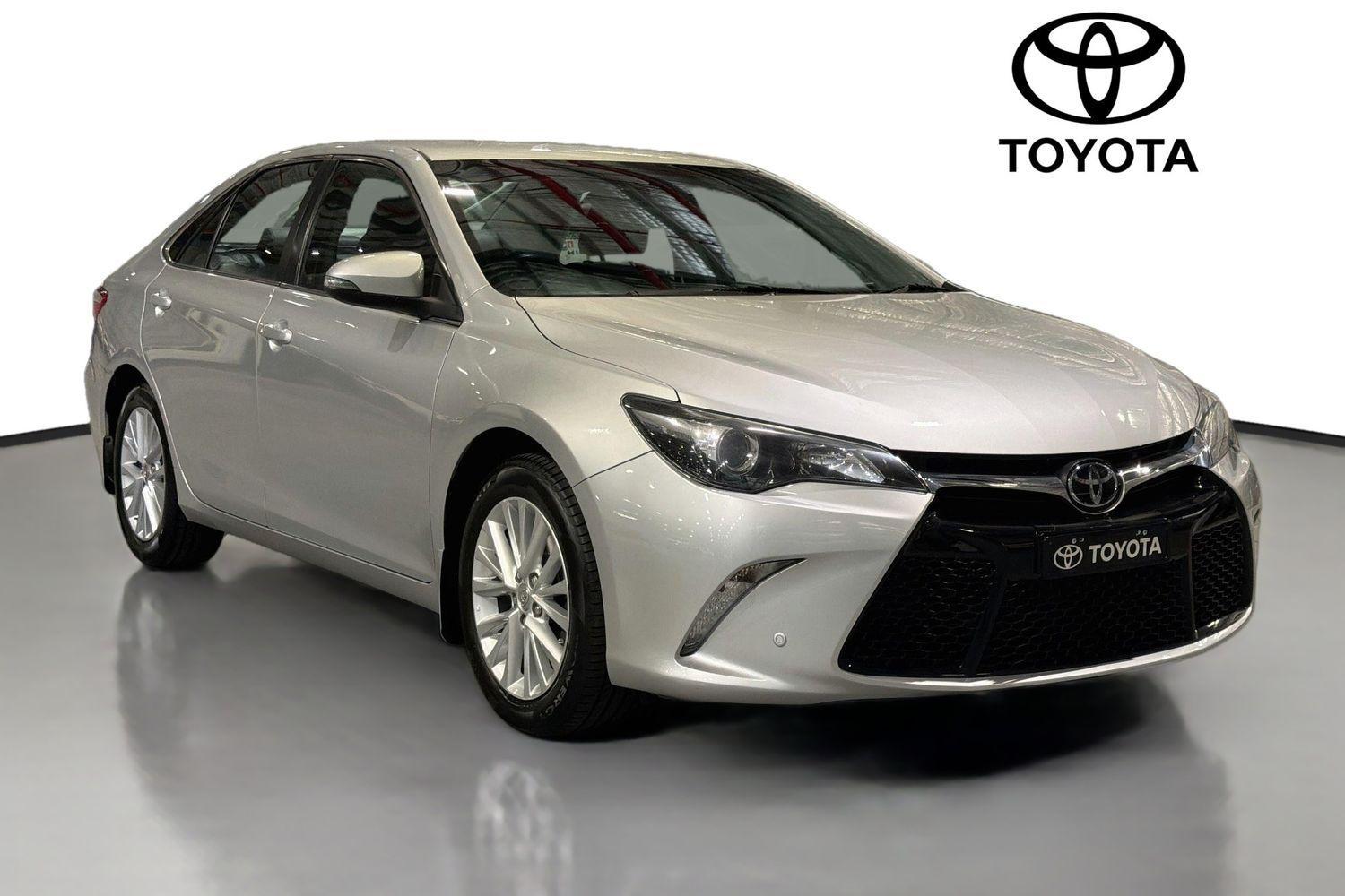 2016 Toyota Camry Atara SL in Silver