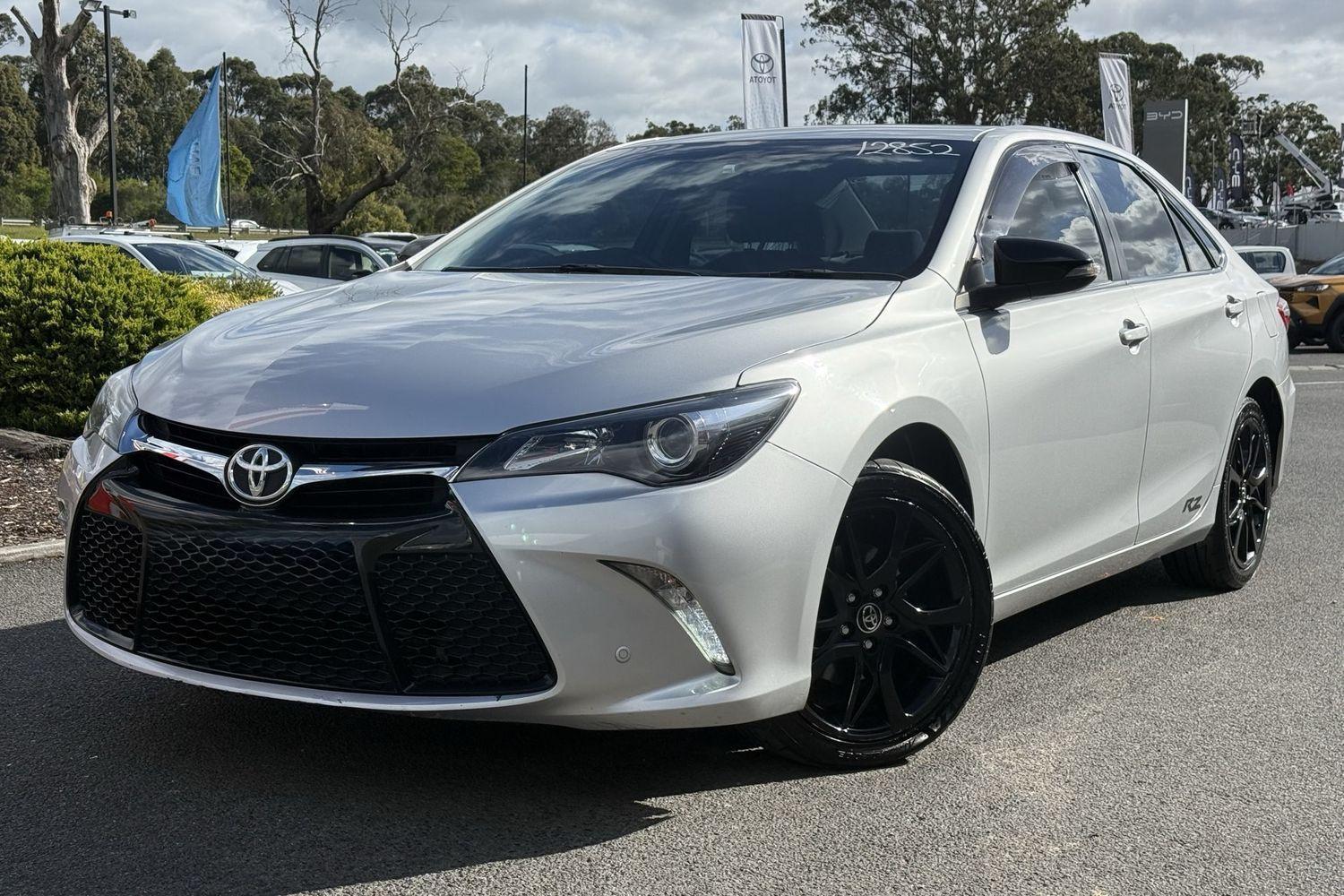 2016 Toyota Camry RZ in Silver