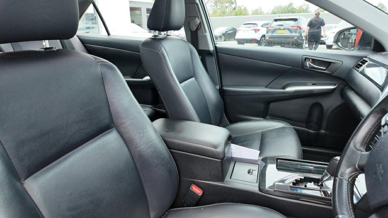 2017 Toyota Aurion Presara in White