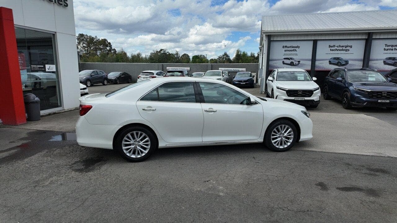 2017 Toyota Aurion Presara in White