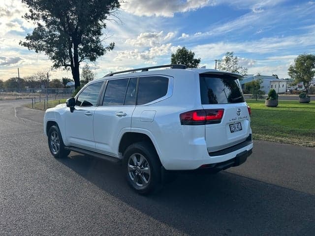 2022 Toyota Landcruiser Sahara in White