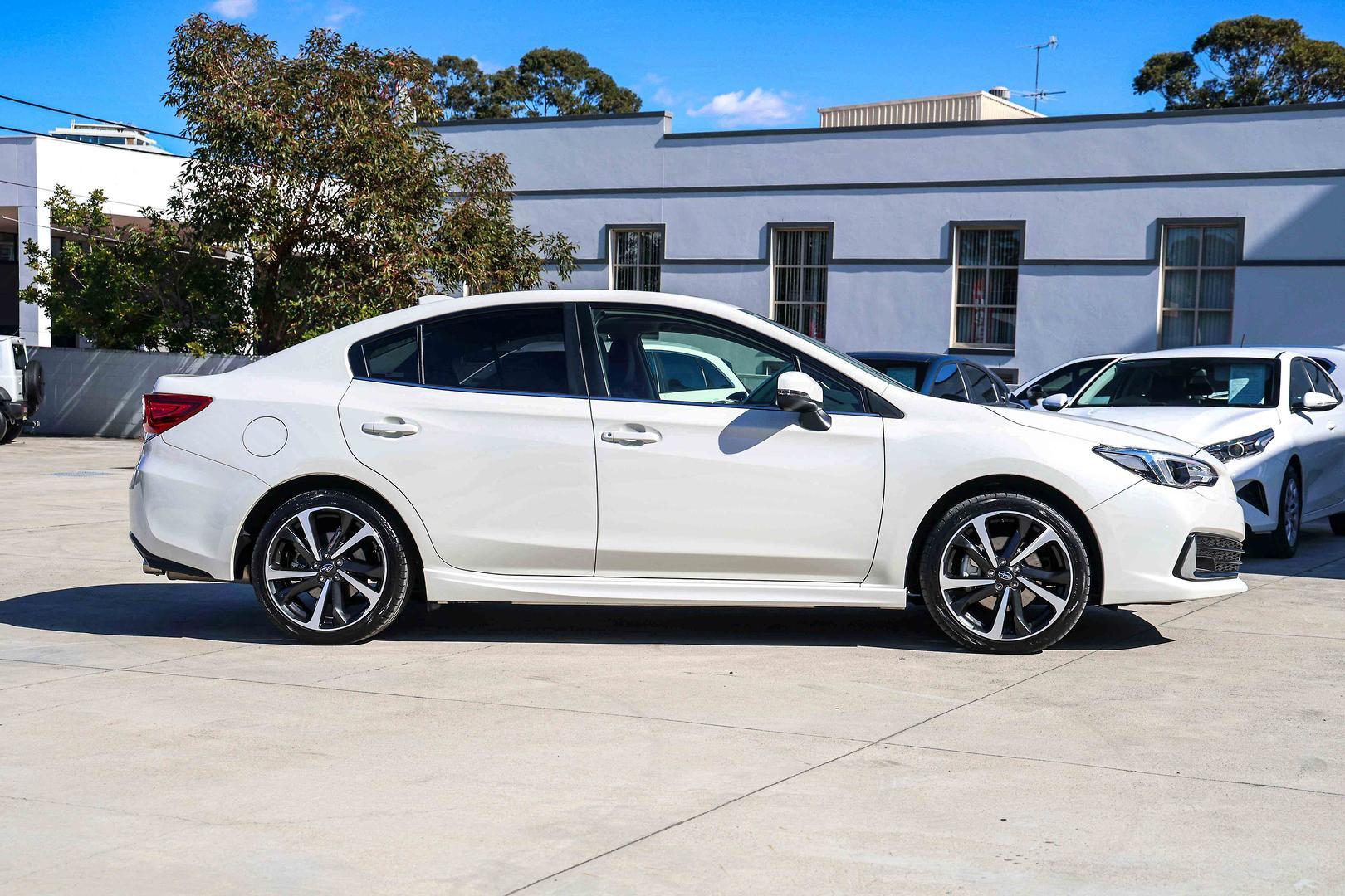 2021 Subaru Impreza 2.0i-S in White