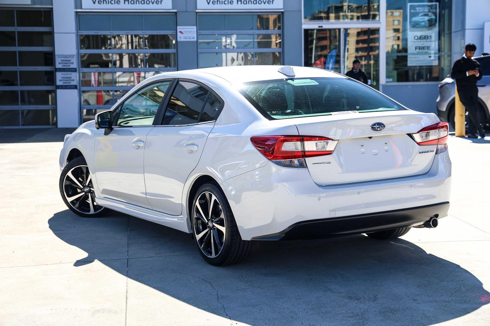 2021 Subaru Impreza 2.0i-S in White