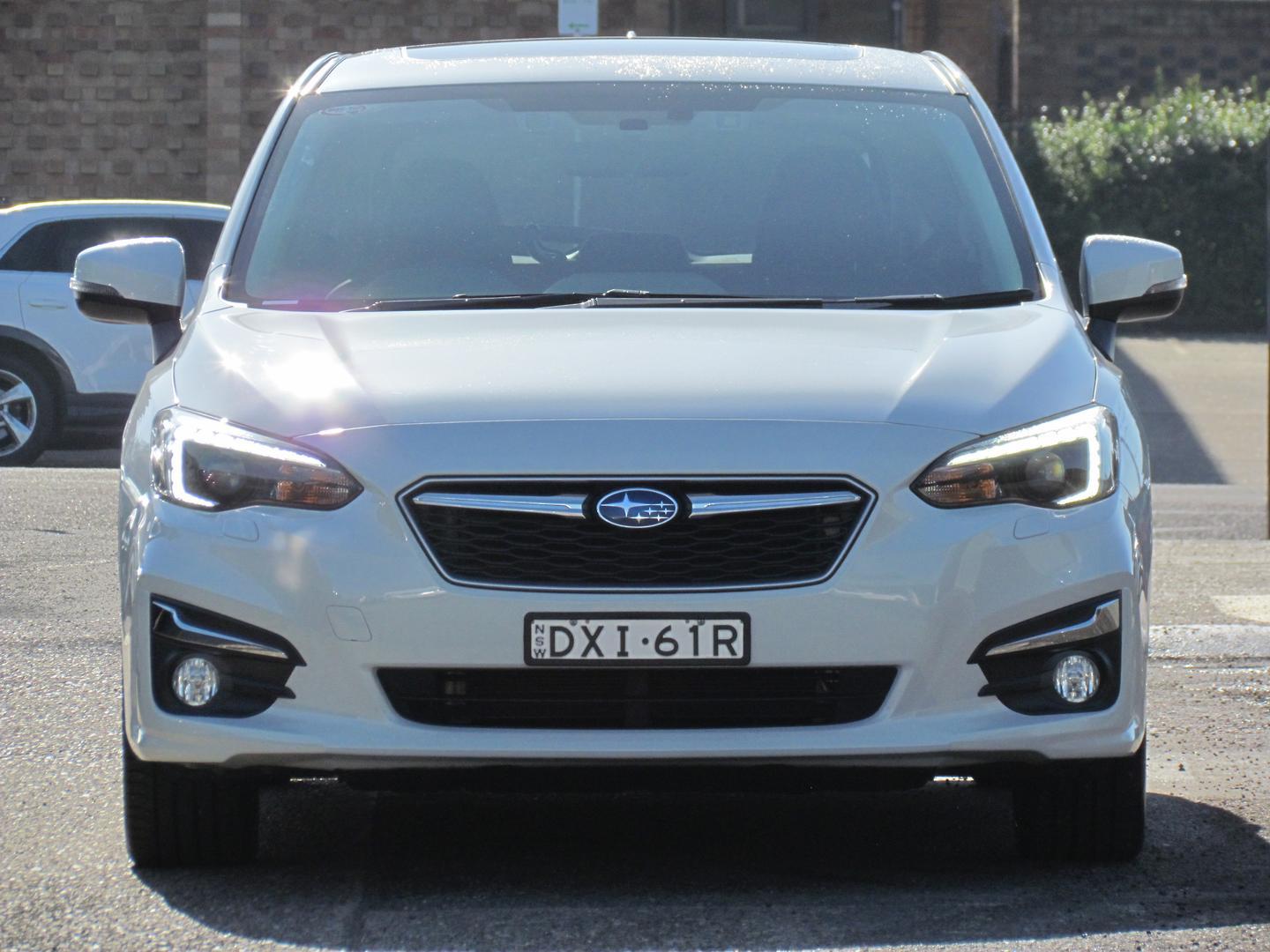 2018 Subaru Impreza 2.0i-S in White