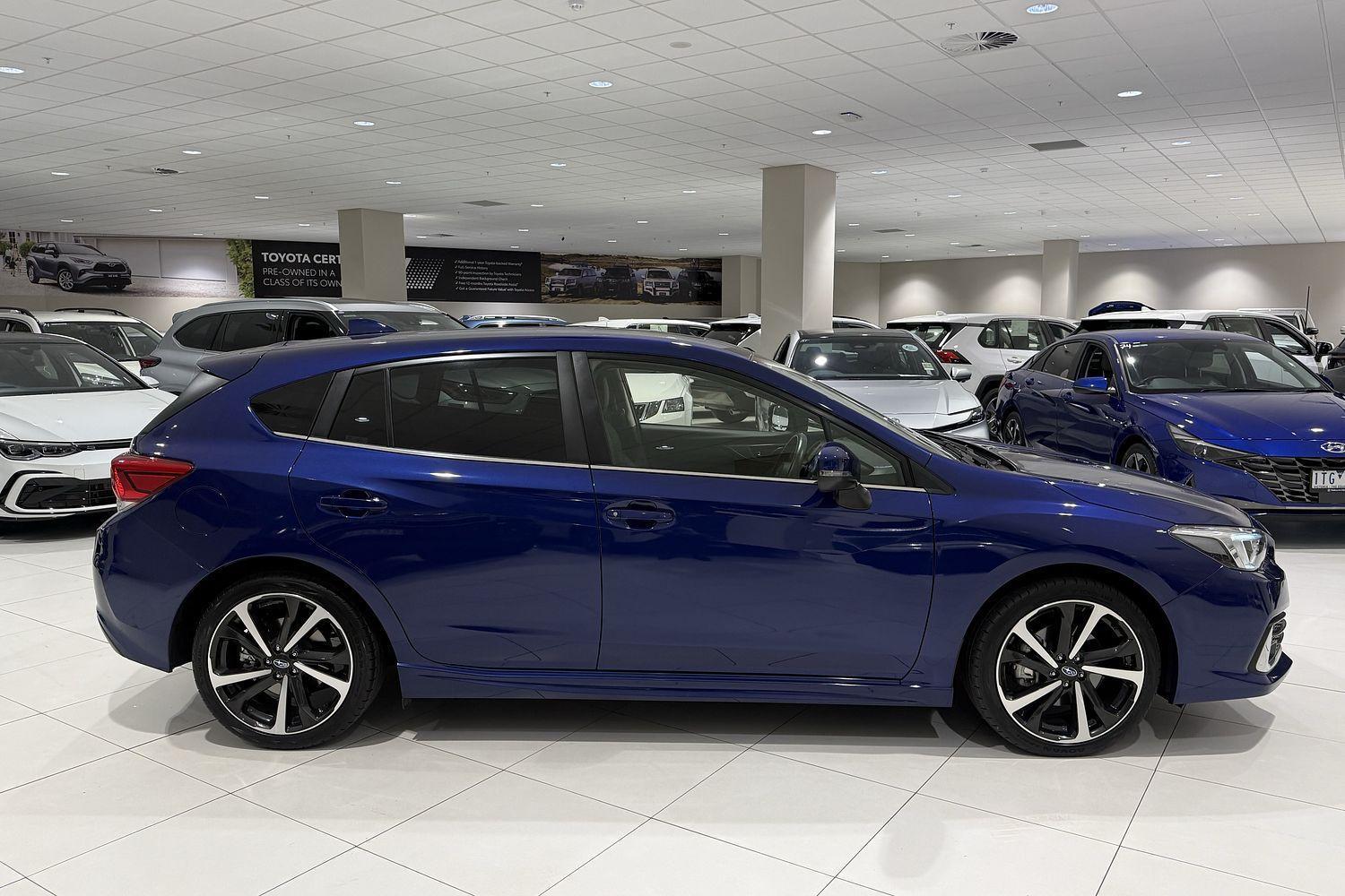 2022 Subaru Impreza 2.0i-S in Blue
