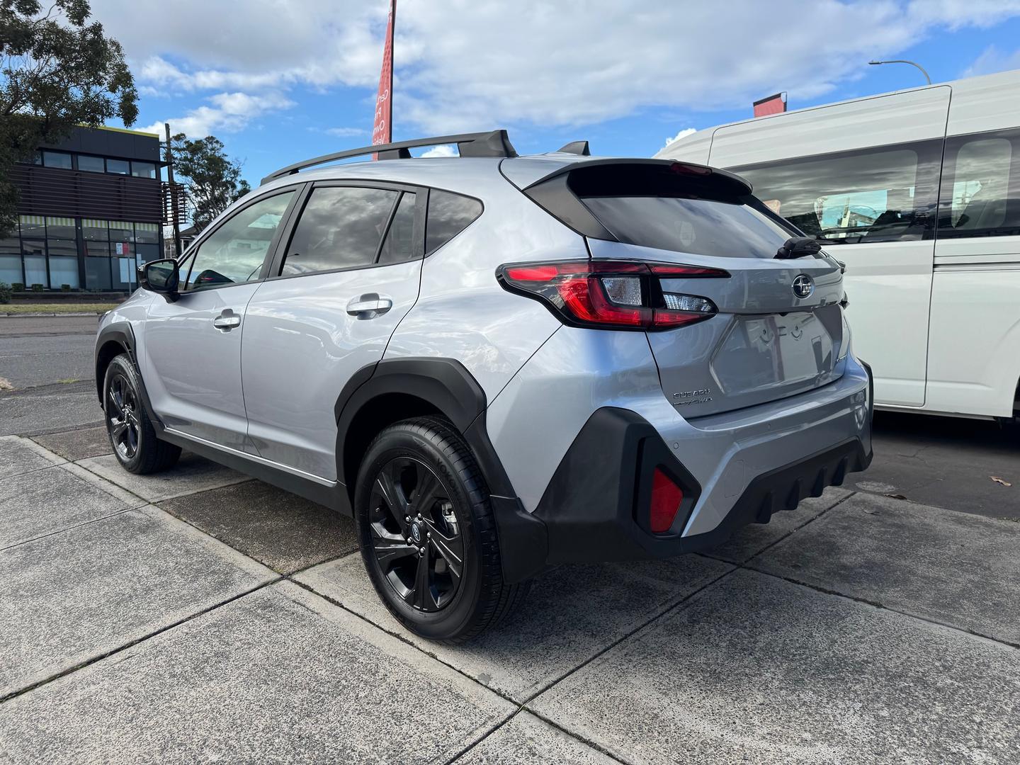 2024 Subaru Crosstrek 2.0L in Silver