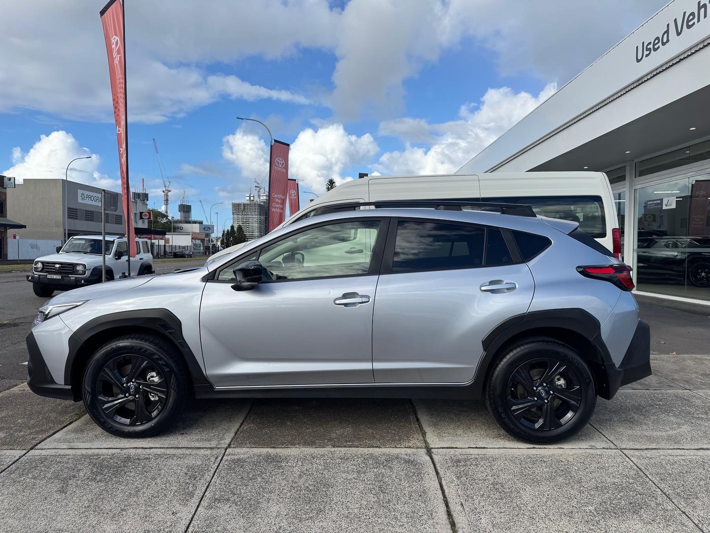 2024 Subaru Crosstrek 2.0L in Silver