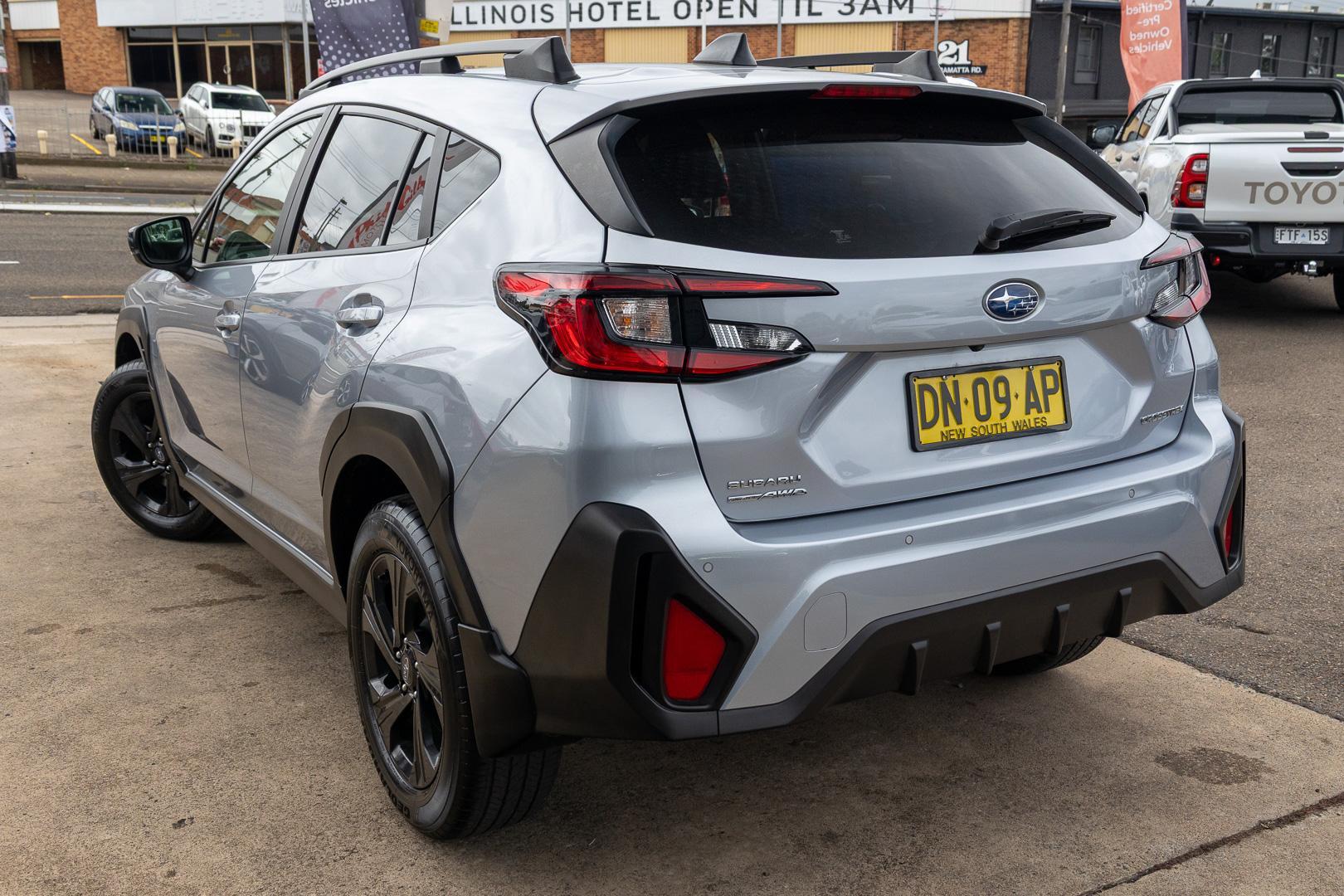 2024 Subaru Crosstrek 2.0L in Silver