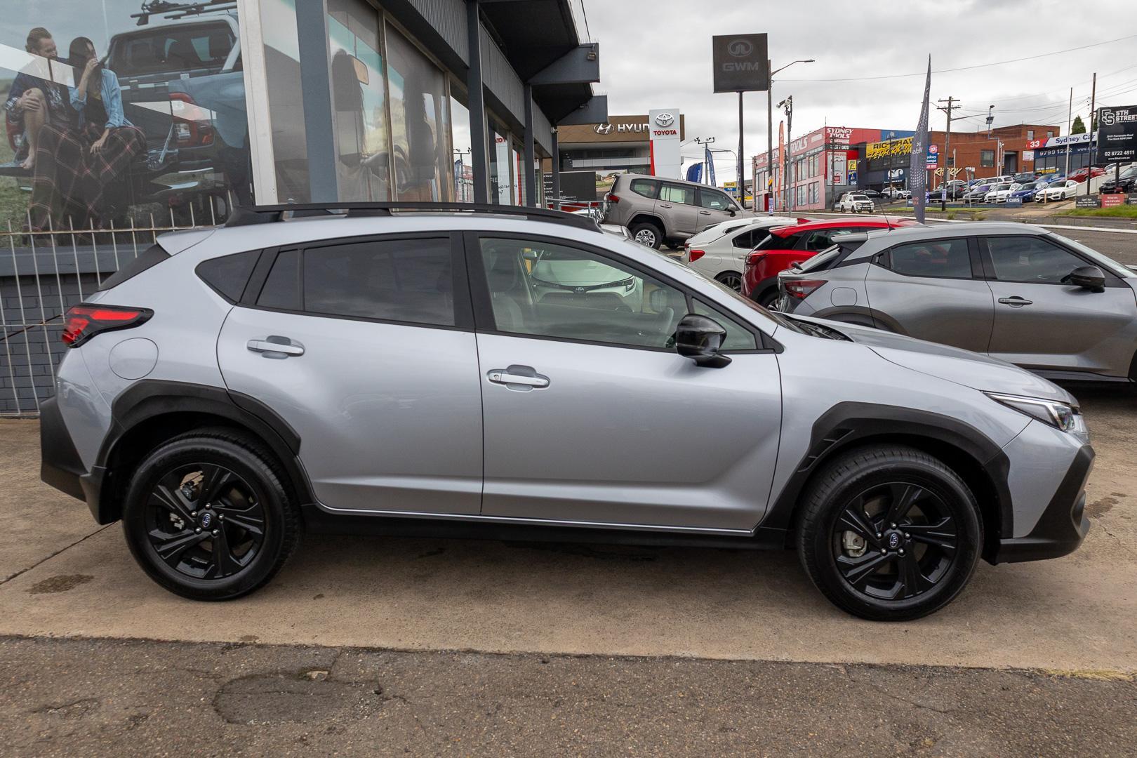 2024 Subaru Crosstrek 2.0L in Silver