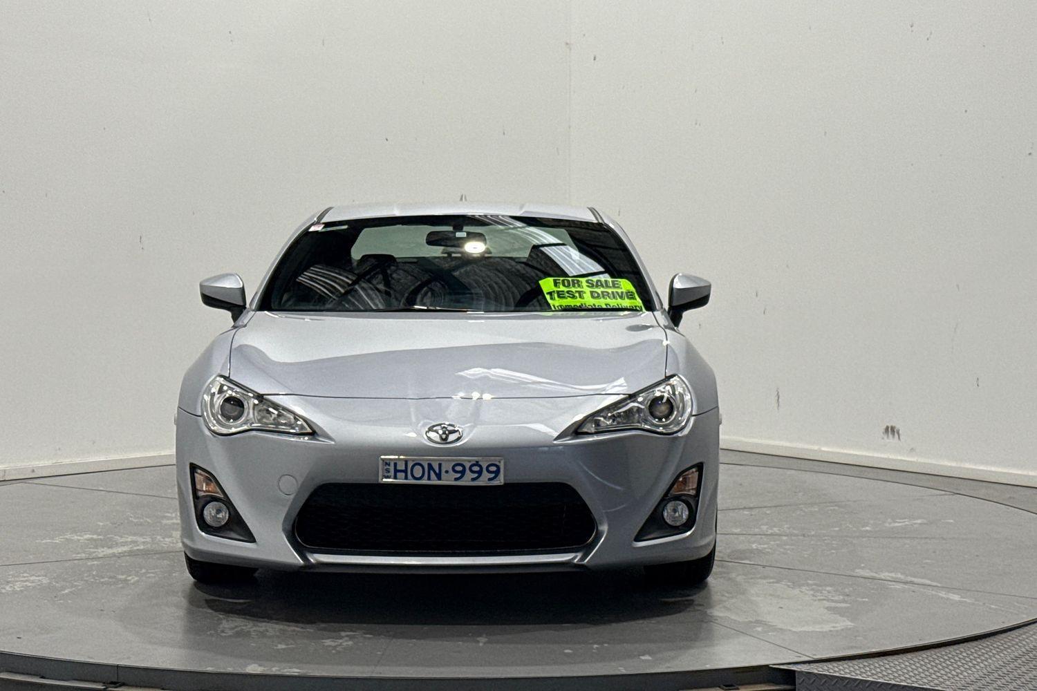 2014 Toyota 86 GT in Silver