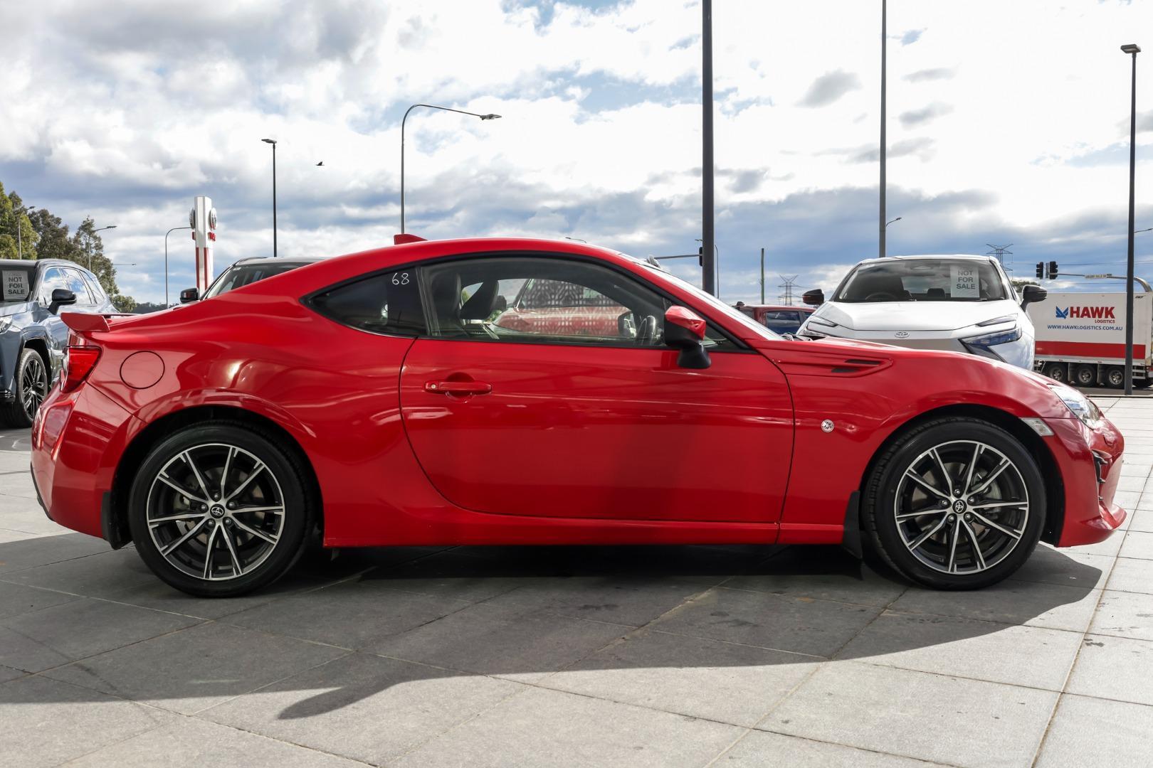 2017 Toyota 86 GTS in Red