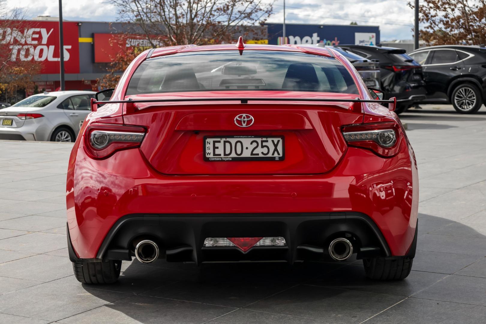 2017 Toyota 86 GTS in Red