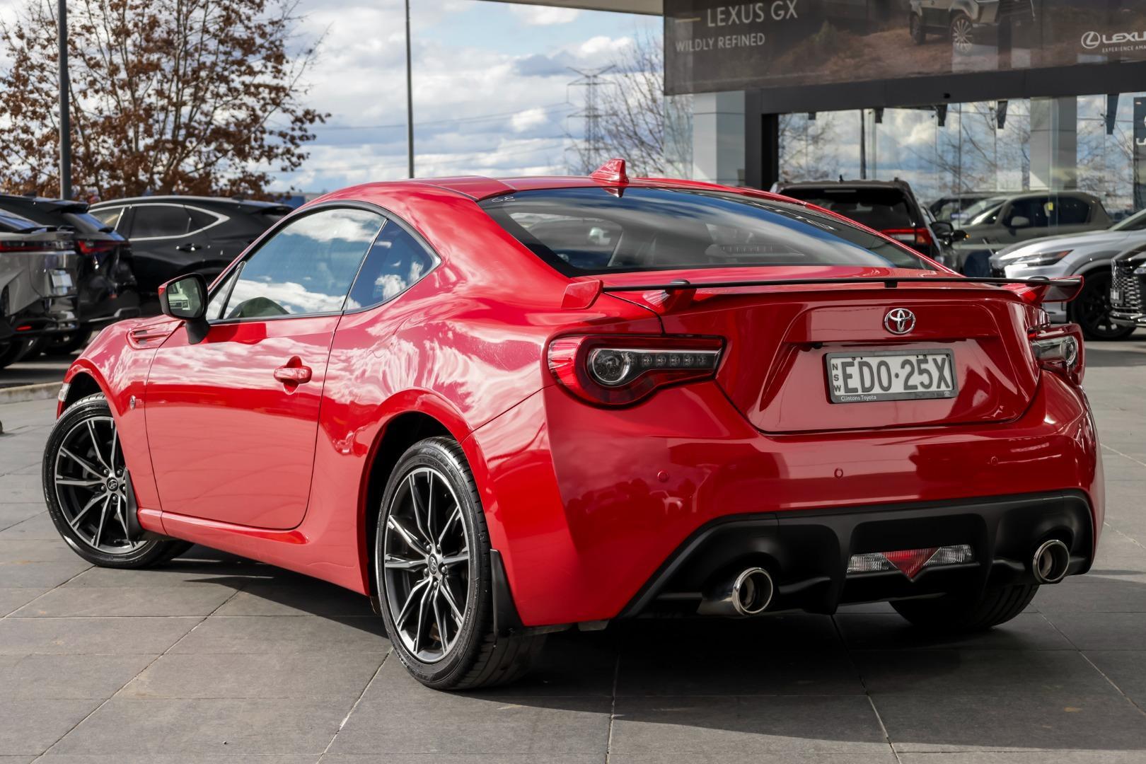 2017 Toyota 86 GTS in Red