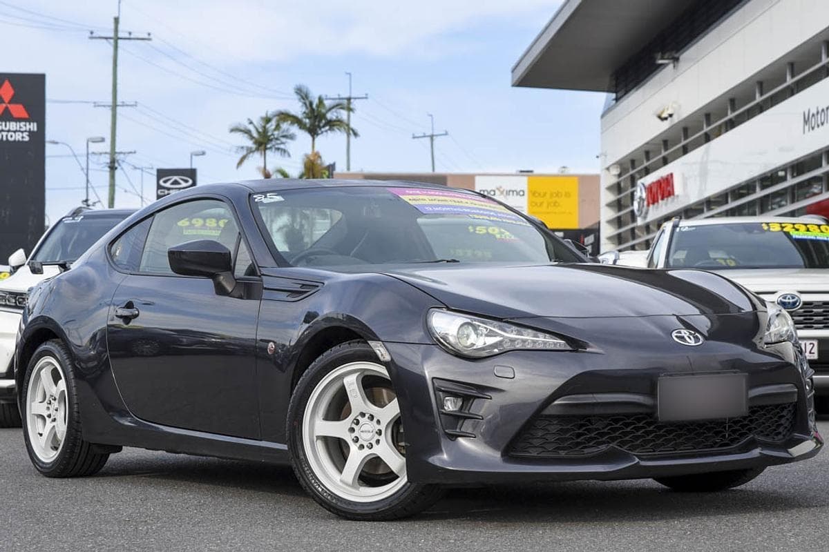 2018 Toyota 86 GTS in Gray