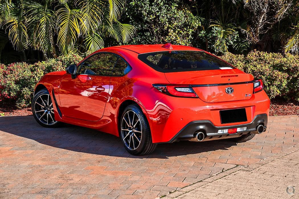 2023 Toyota GR86 GT in Red
