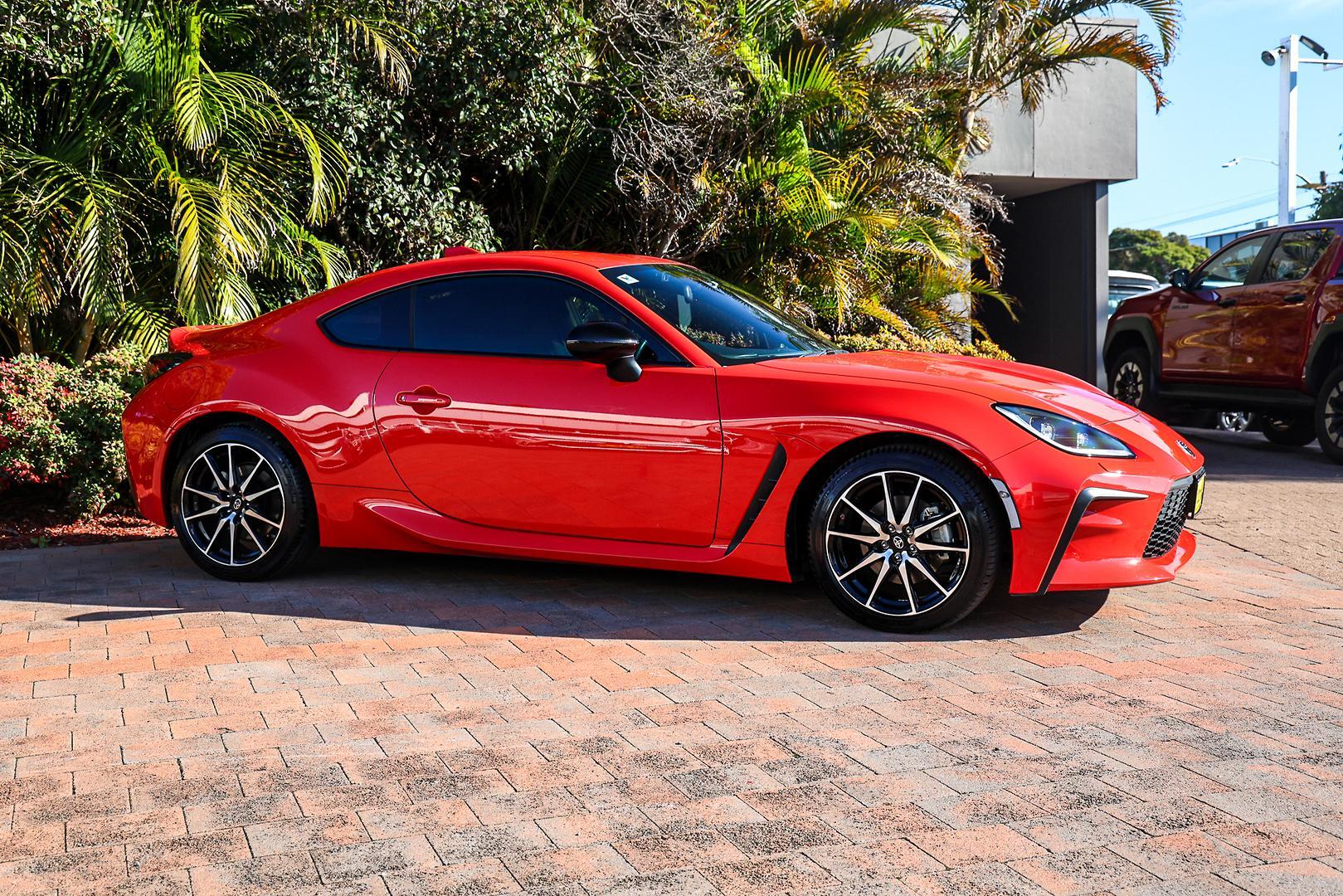 2023 Toyota GR86 GT in Red