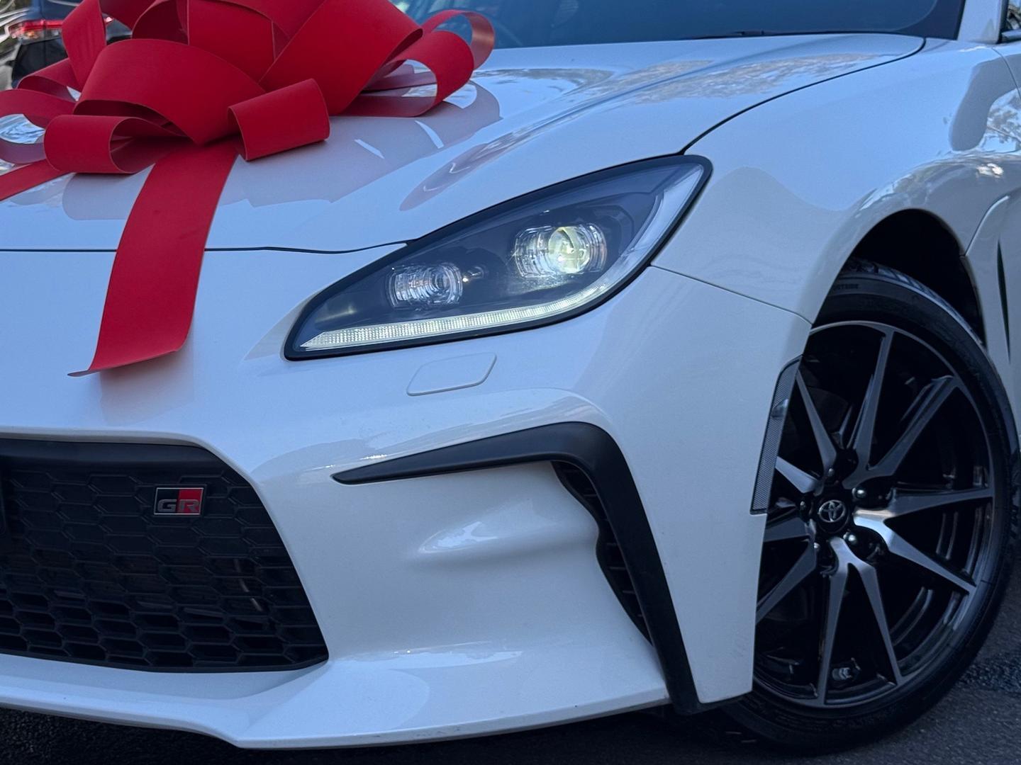 2024 Toyota GR86 GT in White