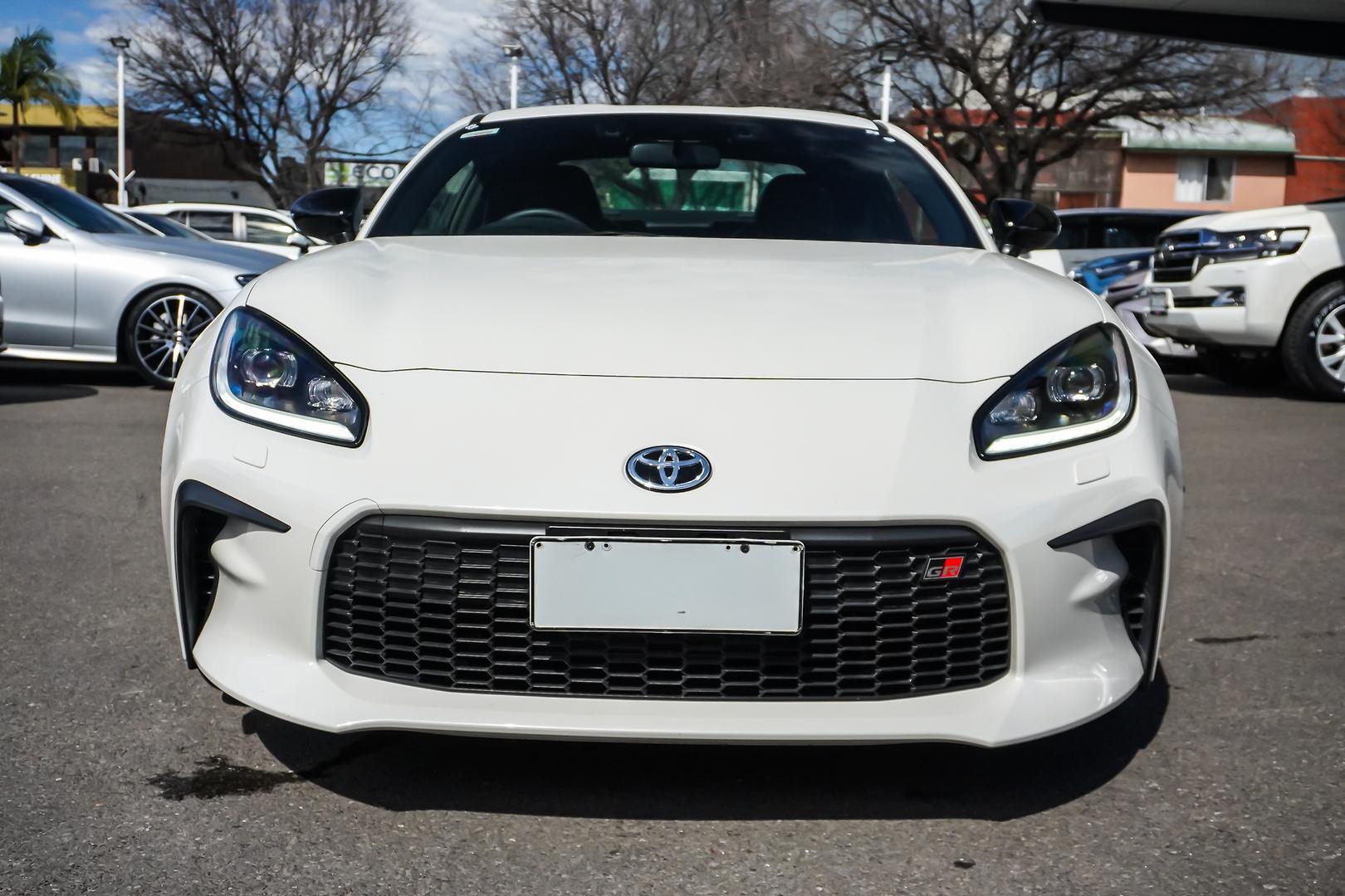 2025 Toyota GR86 GTS in White