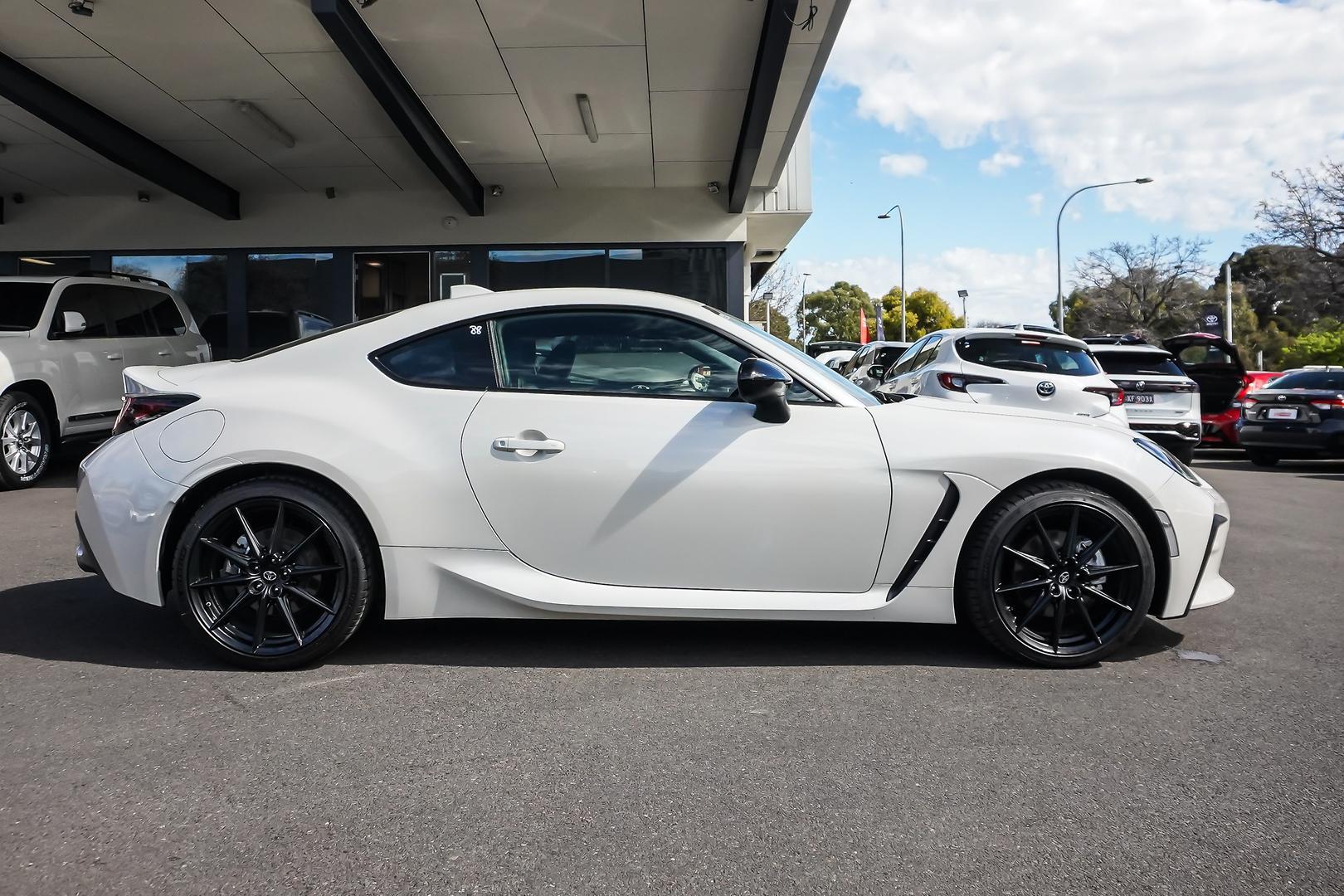2025 Toyota GR86 GTS in White
