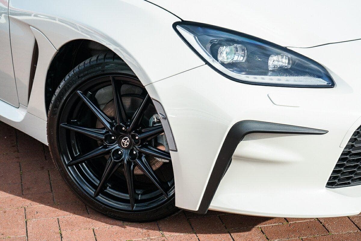 2025 Toyota GR86 GTS in White