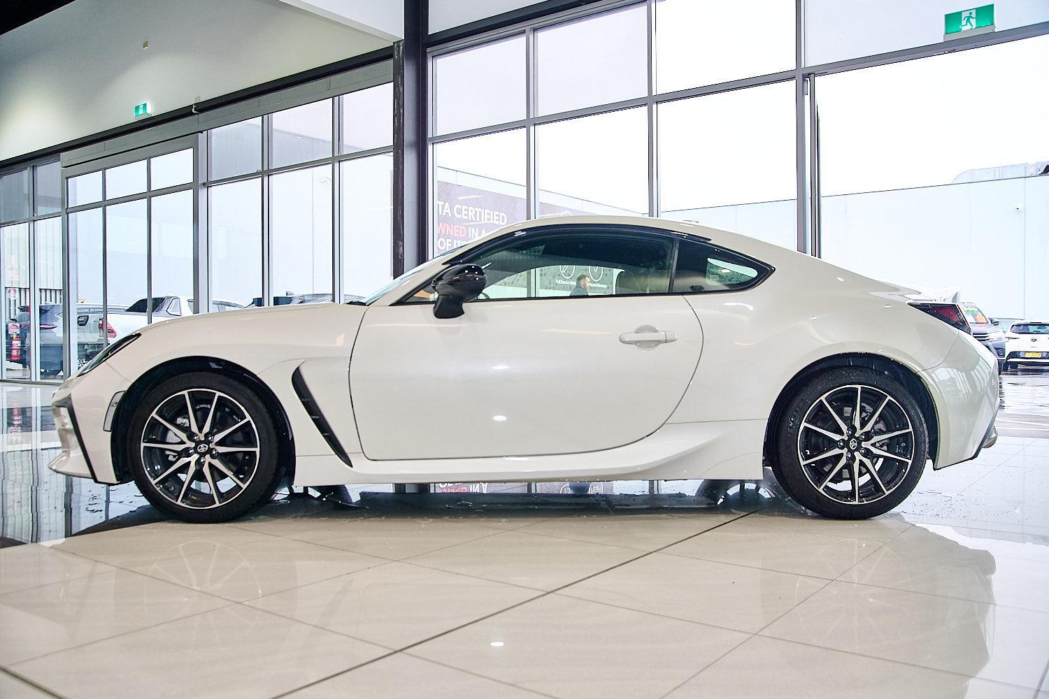 2024 Toyota GR86 GT in White