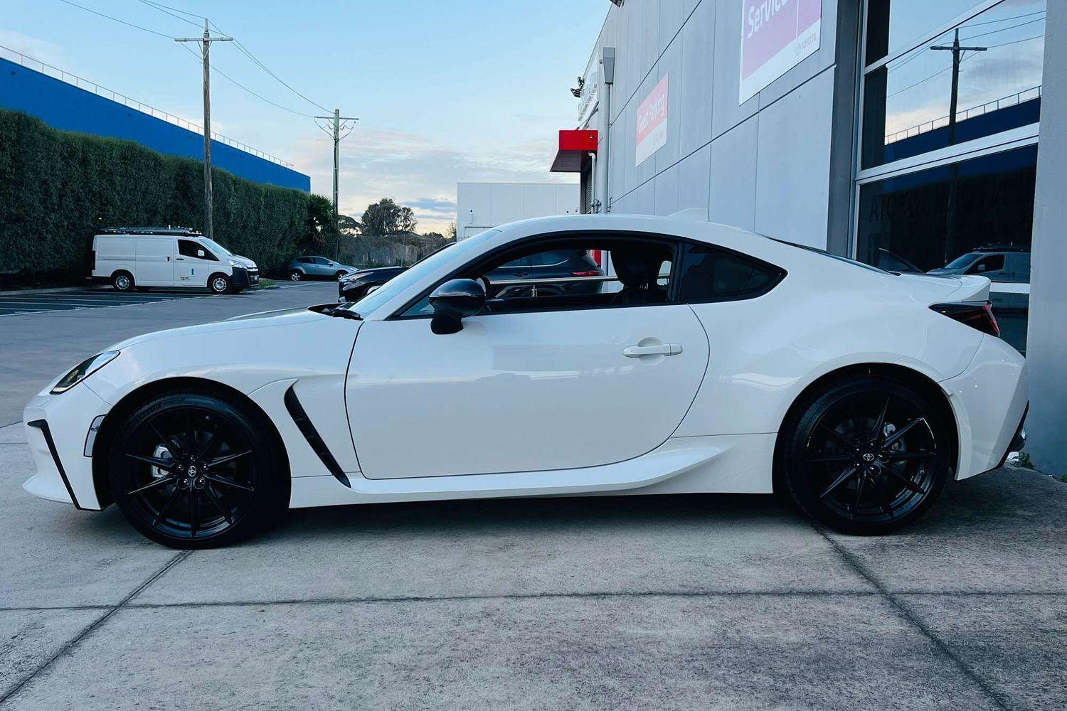 2025 Toyota GR86 GTS in White