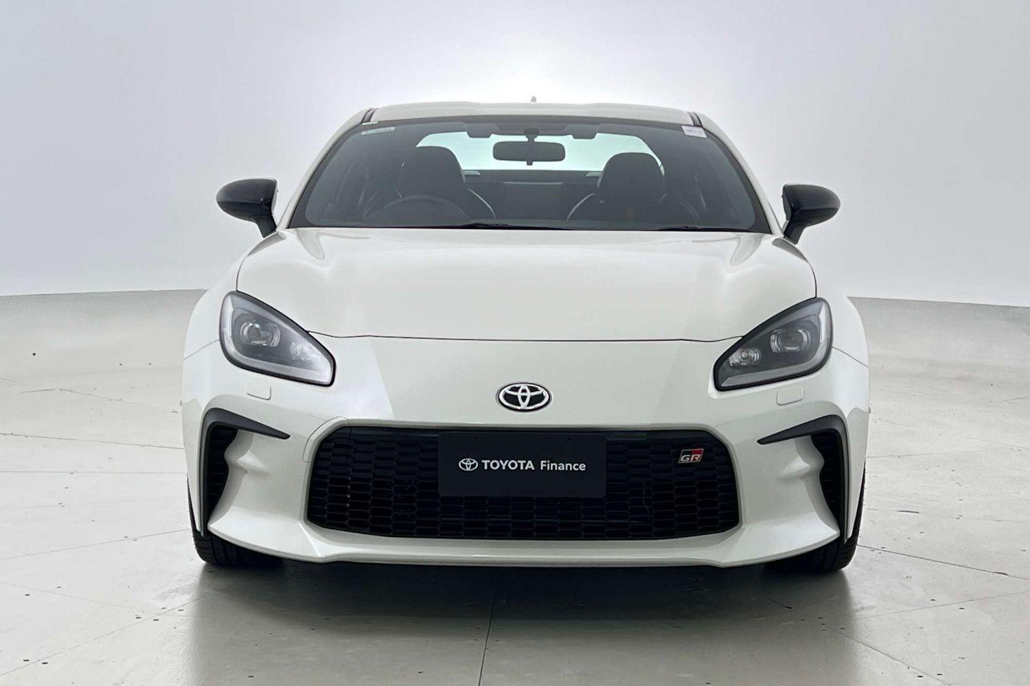 2025 Toyota GR86 GTS in White