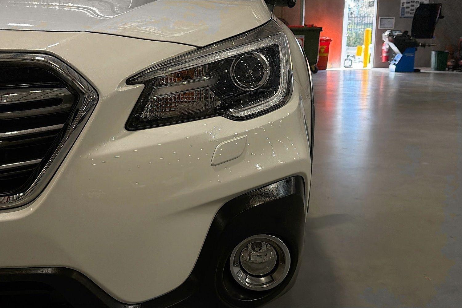 2019 Subaru Outback 2.5i Premium in White