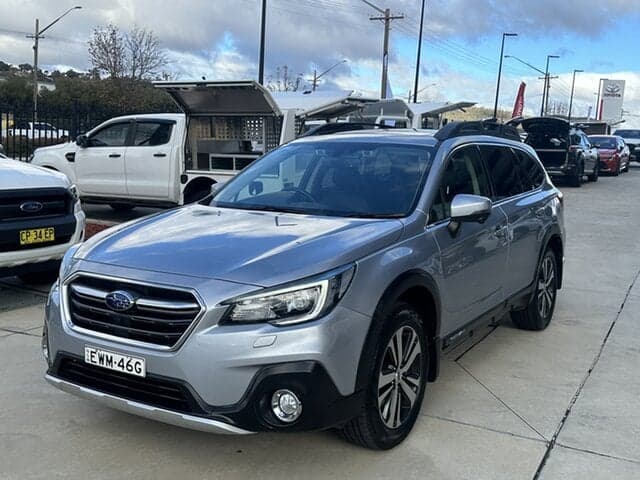 2019 Subaru Outback 2.5i Premium in Silver
