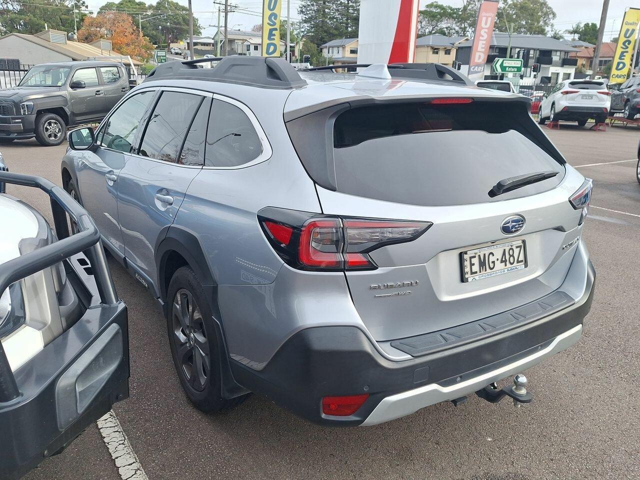2020 Subaru Outback AWD in Silver