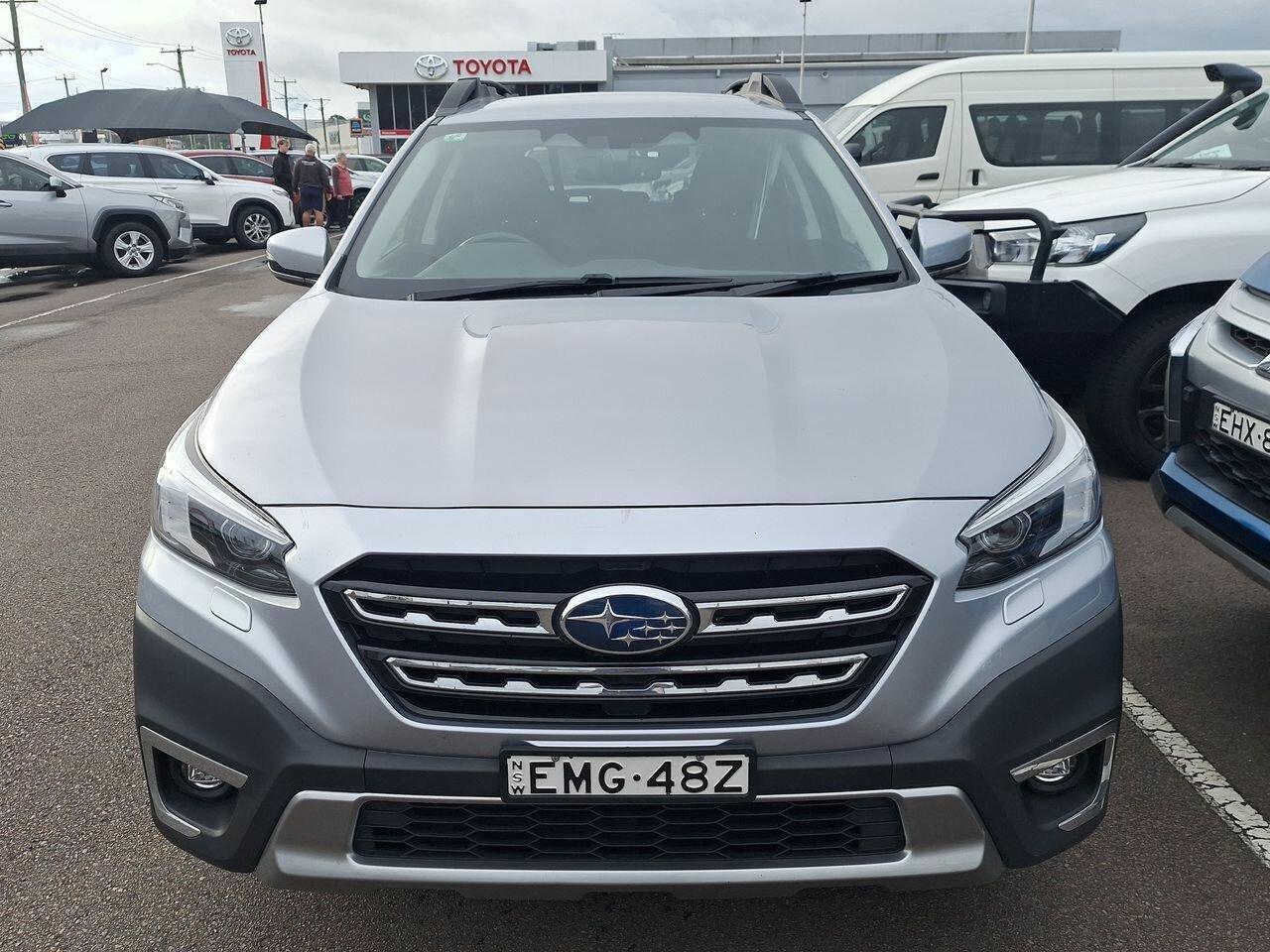 2020 Subaru Outback AWD in Silver