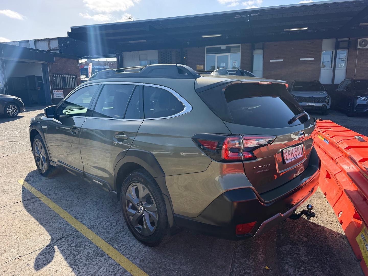 2021 Subaru Outback AWD in Green
