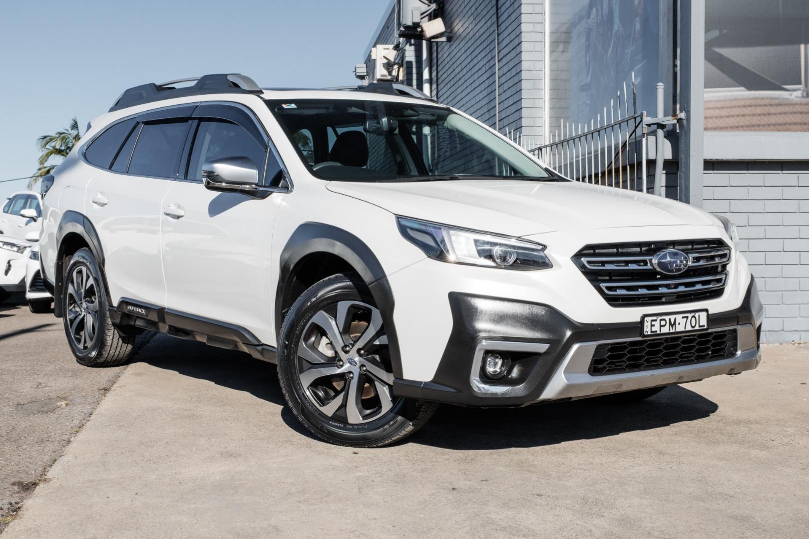 2021 Subaru Outback AWD Touring in White