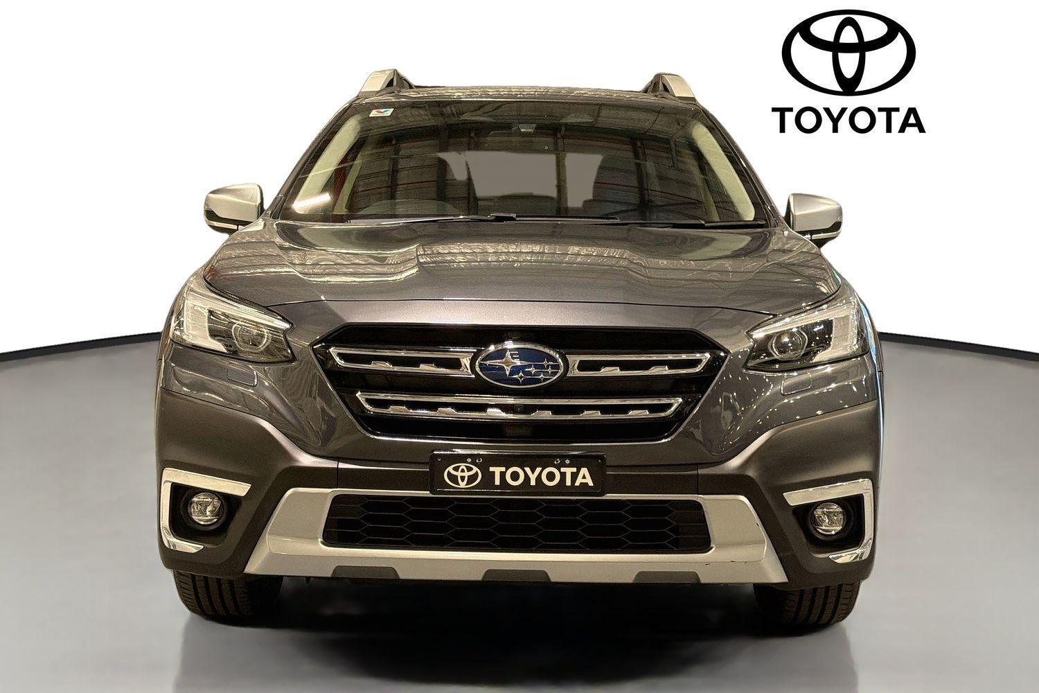 2021 Subaru Outback AWD Touring in Grey