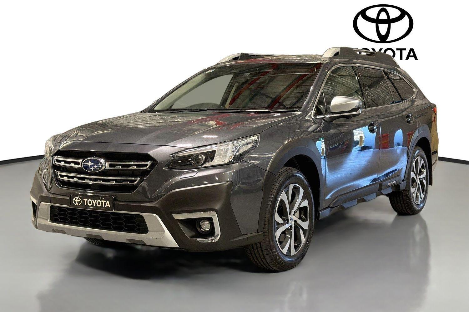 2021 Subaru Outback AWD Touring in Grey