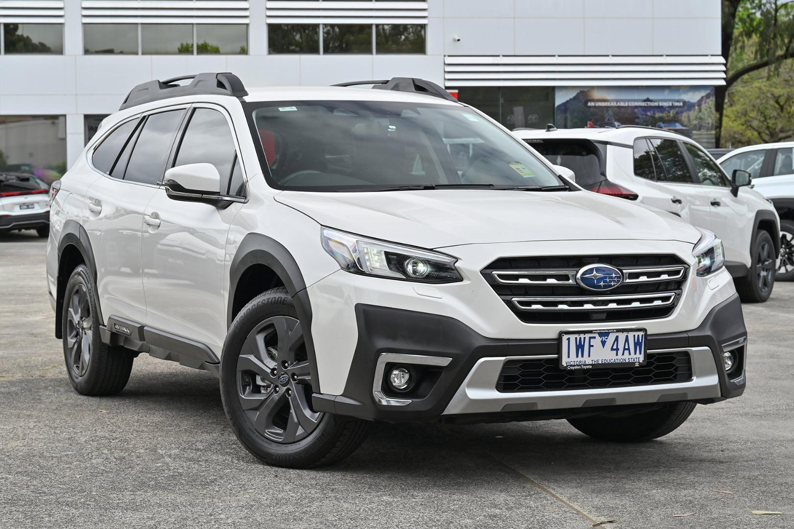 2022 Subaru Outback AWD in White